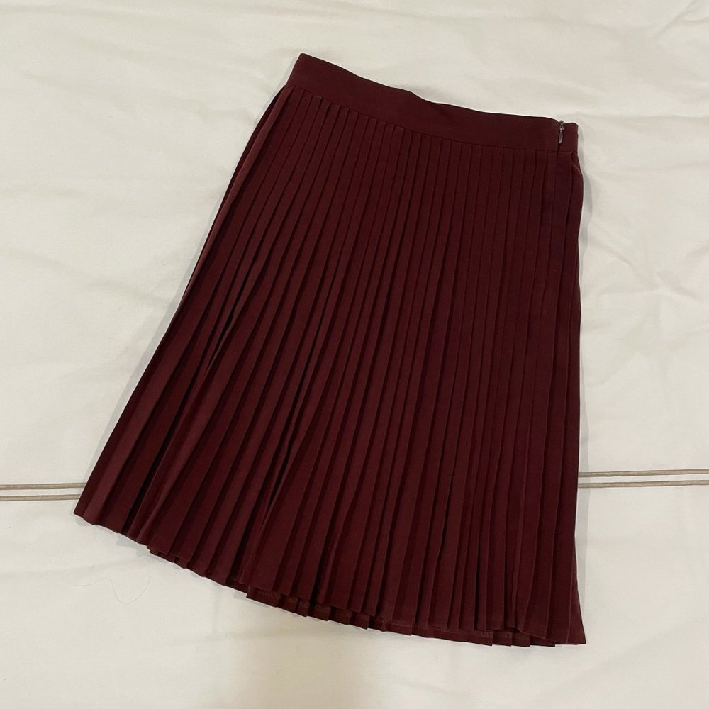 American Apparel Maroon A-Line Pleated Skirt
